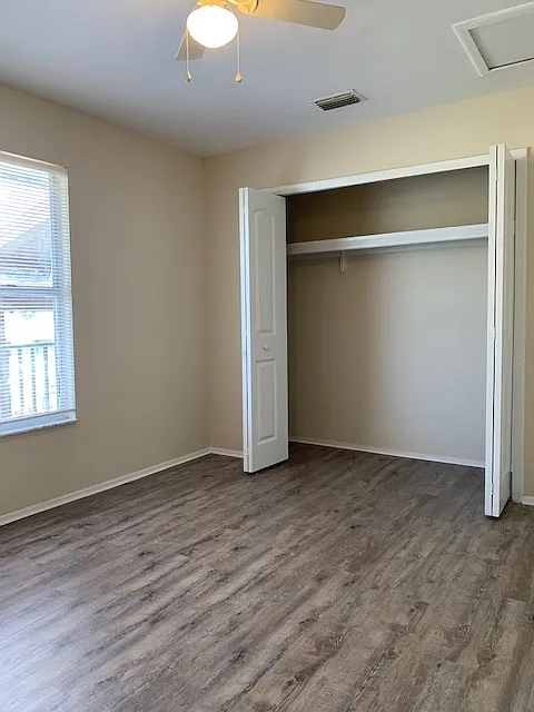 3325 SE 15th Pl — Photo 2