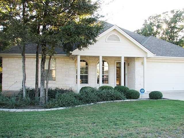 1st image of 3014 Parker Dr
