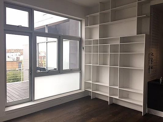 3rd image of 390 Lorimer St APT 4D