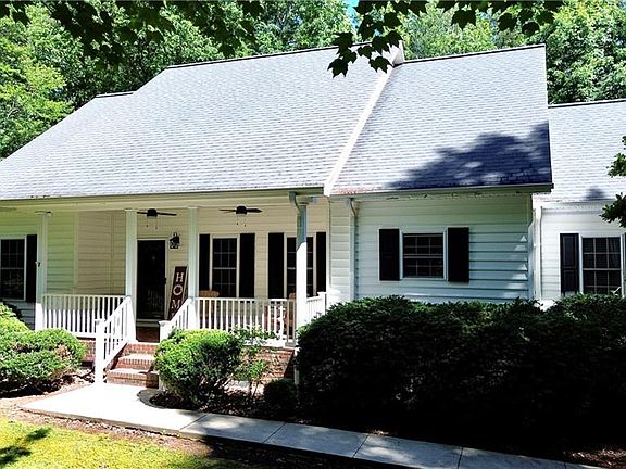 2nd image of 263 Thornecliffe Dr
