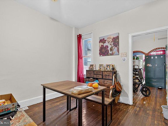 5th image of 3104 Emerald St