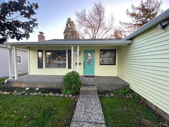 3rd image of 38 San Carlos Drive