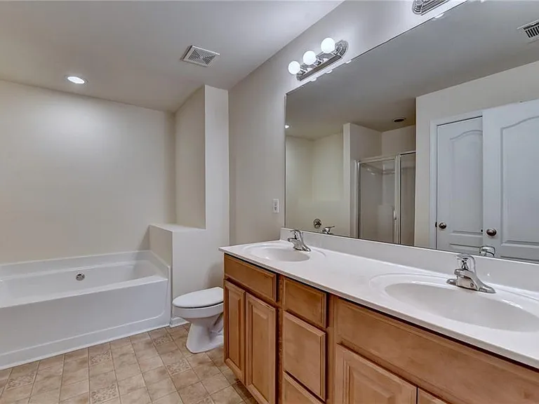 1641 Tailmore Ln — Photo 27