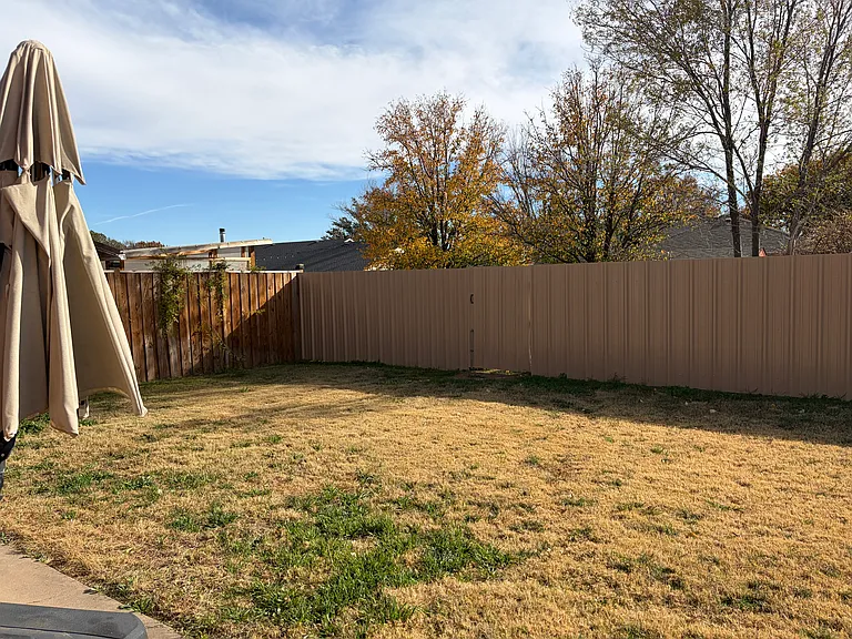 305 Chanticleer Pl — Photo 10