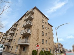 300 Circle Ave APT 1B, Forest Park, IL 60130