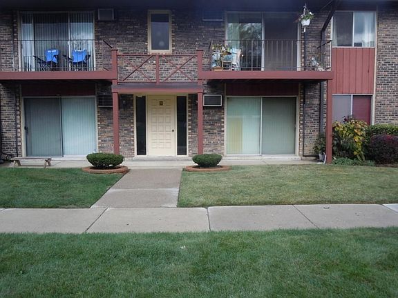 2nd image of 247 N Neltnor Blvd #D-2