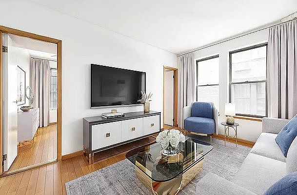 1st image of 607 2nd Ave #3