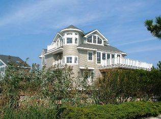 13 Pine Grove Ct, Westhampton, NY 11977