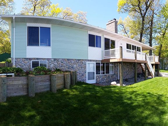 4th image of 1115 E Hess Lake Dr