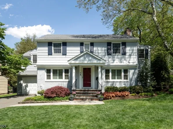 6 Hillside Ave, Madison Boro, NJ 07940