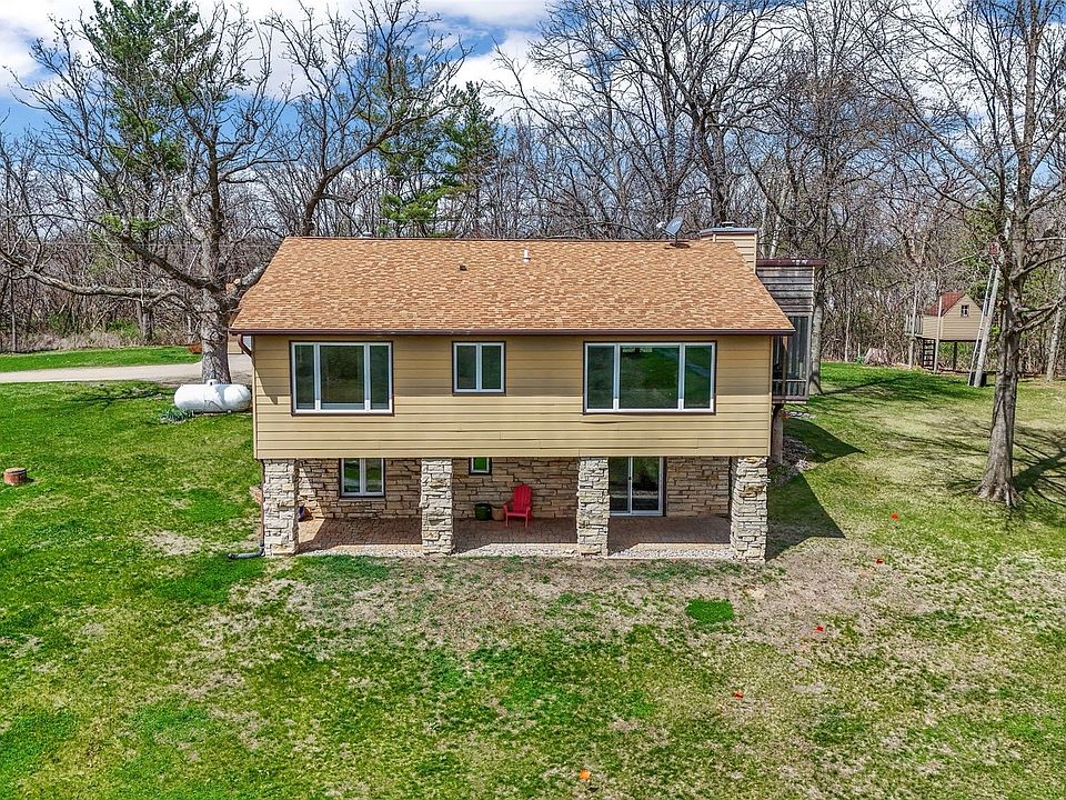1st image of 130 Joseph Ln SE