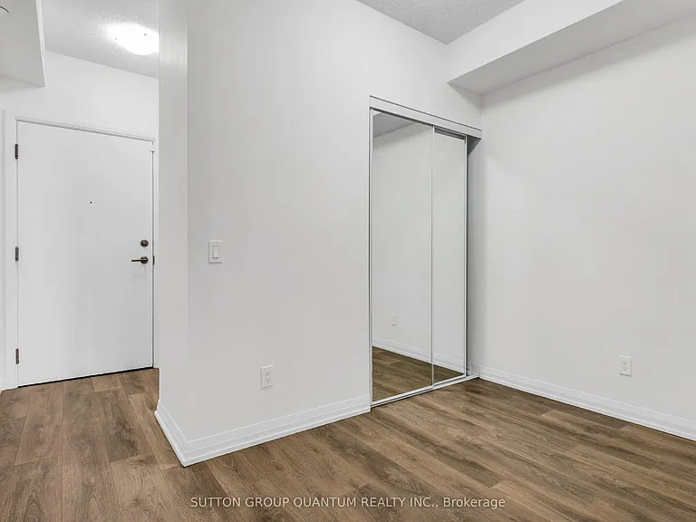 7895 Jane St #1712 — Photo 8
