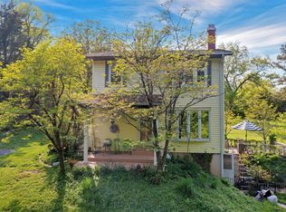 1389 Harper Ln, Saint Louis, MO 63137