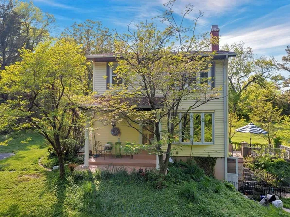 1389 Harper Ln, Saint Louis, MO 63137