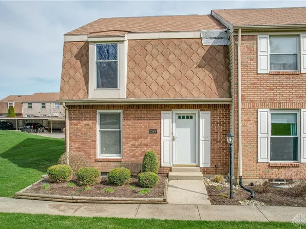 1399 Long Island Ct, Dayton, OH 45434