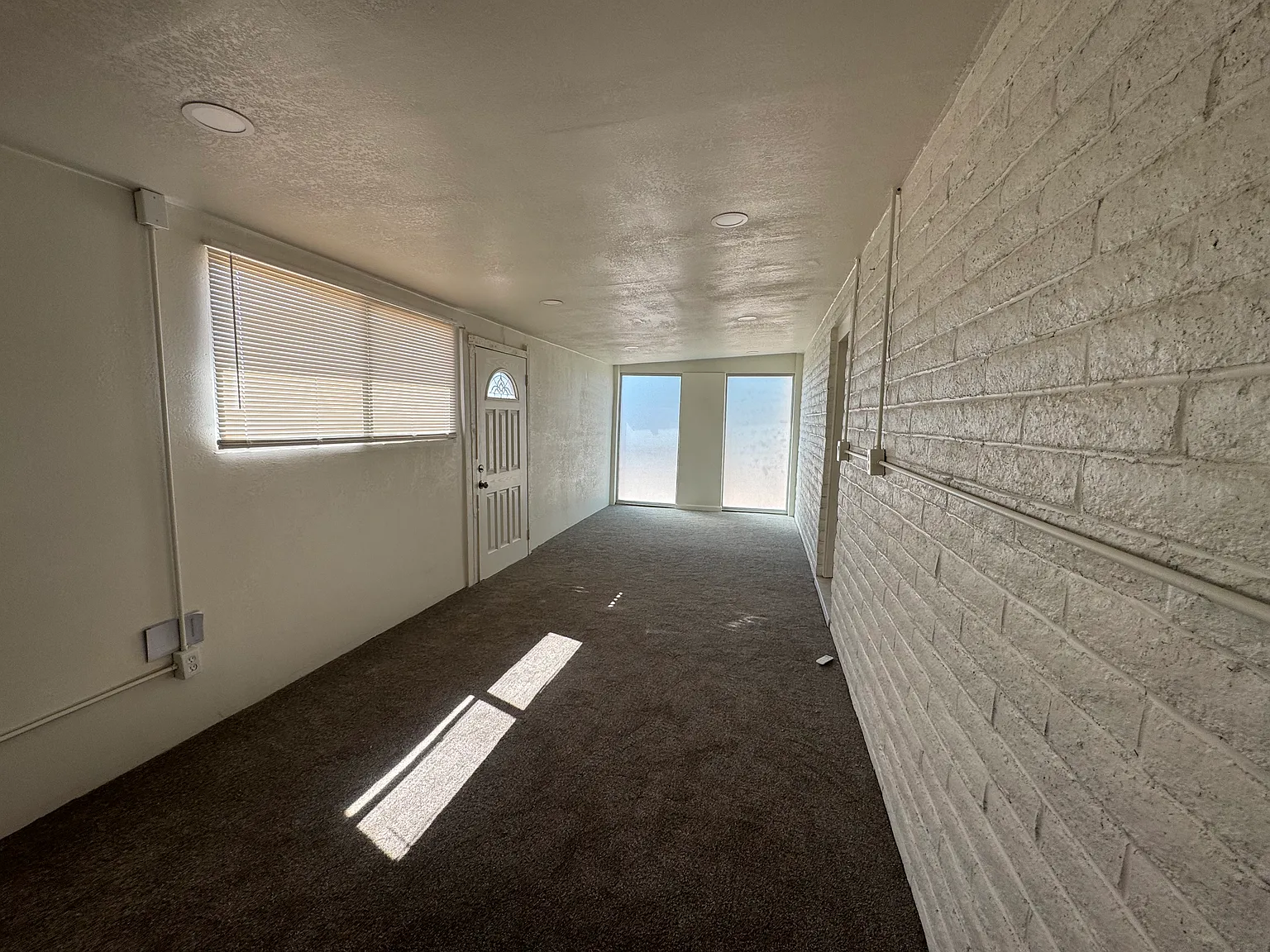 3 bed, 1104 sqft, $1,450 — Photo 4