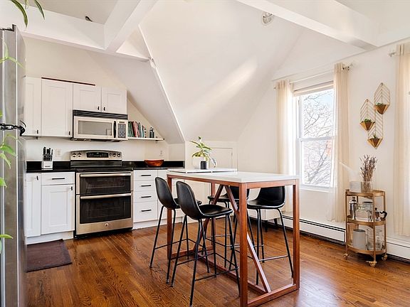 3rd image of 130 Massachusetts Ave APT 6