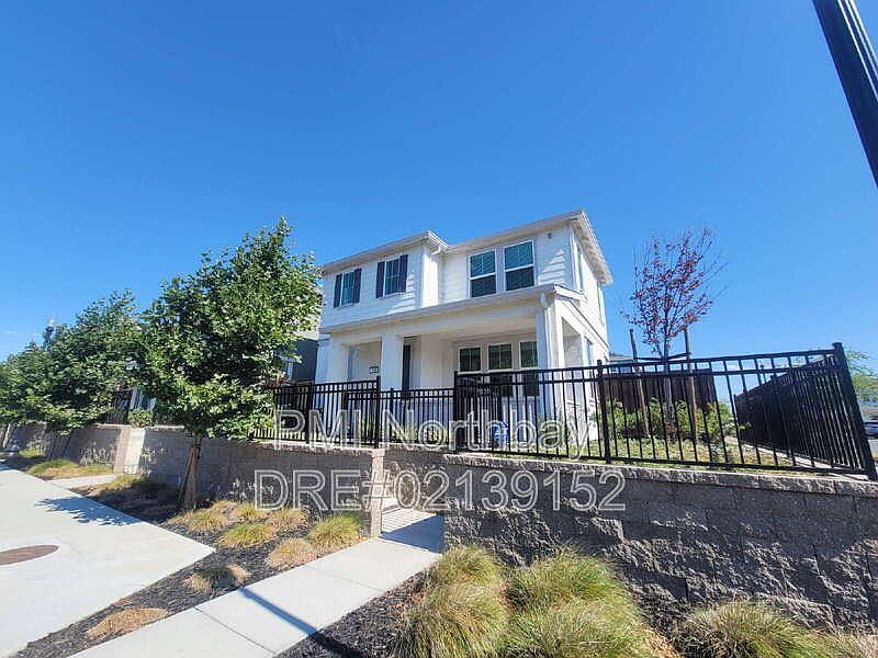 1st image of 109 Clownfish St