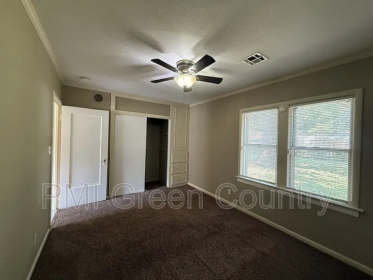 5523 S Madison Ave — Photo 8