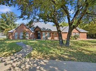 210 Saddle Club Rd, Weatherford, TX 76088