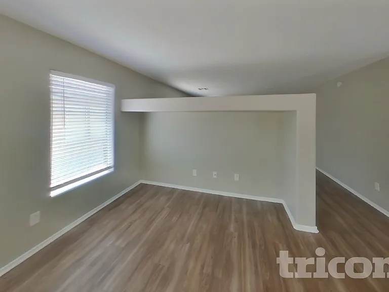 3144 McLennan Ave — Photo 3