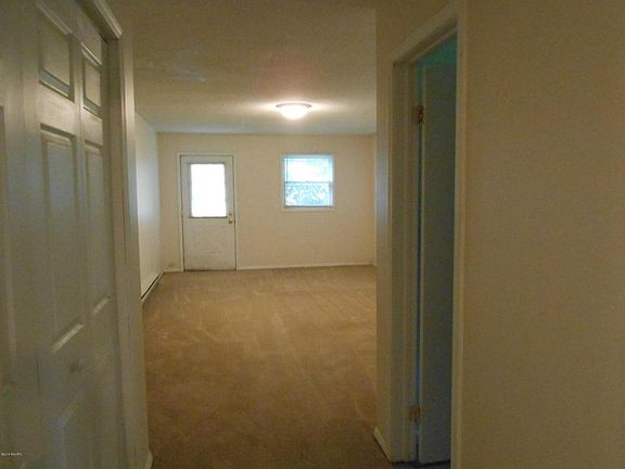 5th image of 3266 Willo Dr