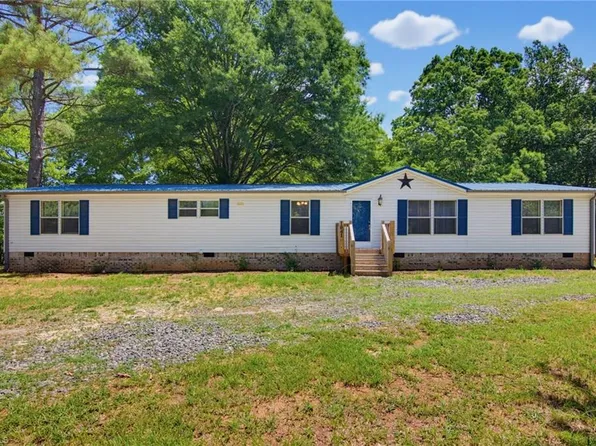 1041 Whitts Rd, Madison, NC 27025