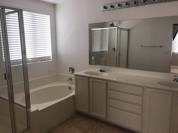 2nd image of 483 Bridgeford Dr