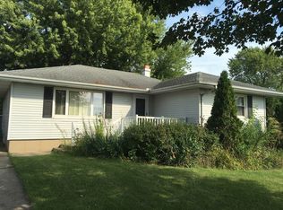 215 S Western Ave, Ladd, IL 61329