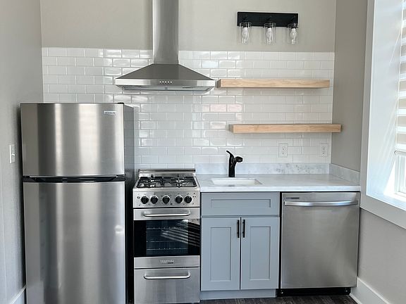 2nd image of 200 S Pikes Peak Ave #6