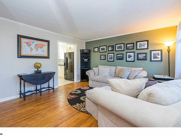 4th image of 513 Andrea Dr
