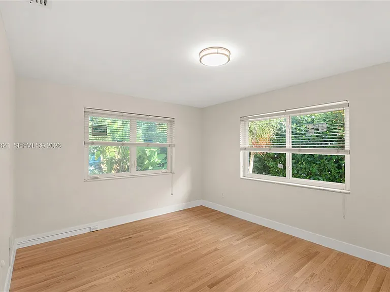 5614 San Vicente St — Photo 20