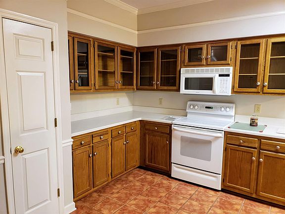3rd image of 1269 Carriage Park Dr
