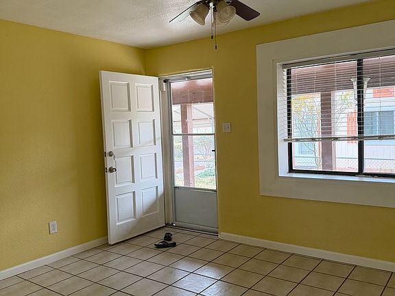 4th image of 8 Malpais Ave
