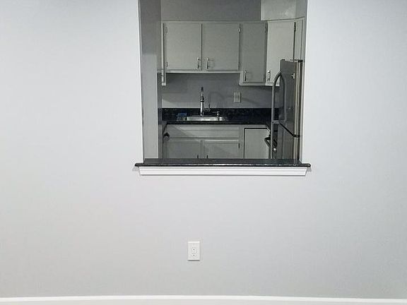 5th image of 57 Steeplechase Ct