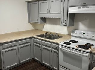 236 63rd St NW #D, Albuquerque, NM 87105