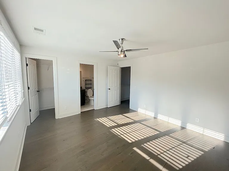 1212 E Broad St — Photo 19