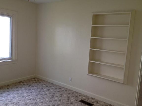 2nd image of 344 Wood St