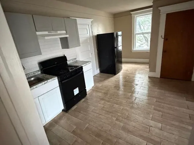 199 Smith St #3D — Photo 6