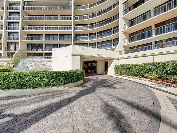 3rd image of 4740 S Ocean Blvd #1702