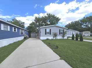 314 Houston Ct, Round Lake, IL 60073