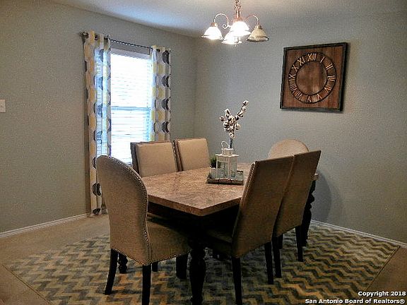 2nd image of 7935 Oakwood Pnes