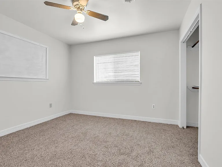 809 Brooks St — Photo 15