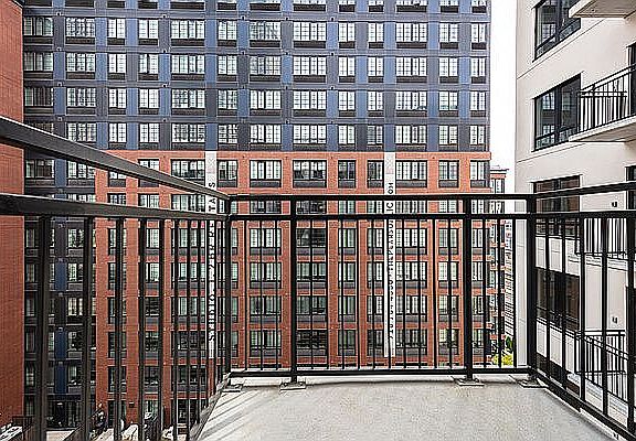 5th image of 45-57 Davis St #818