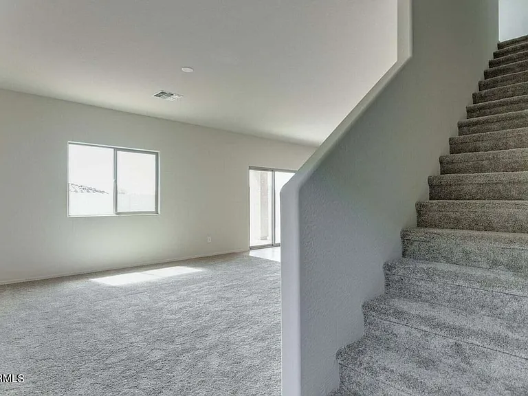 18283 N Presley Ln — Photo 10