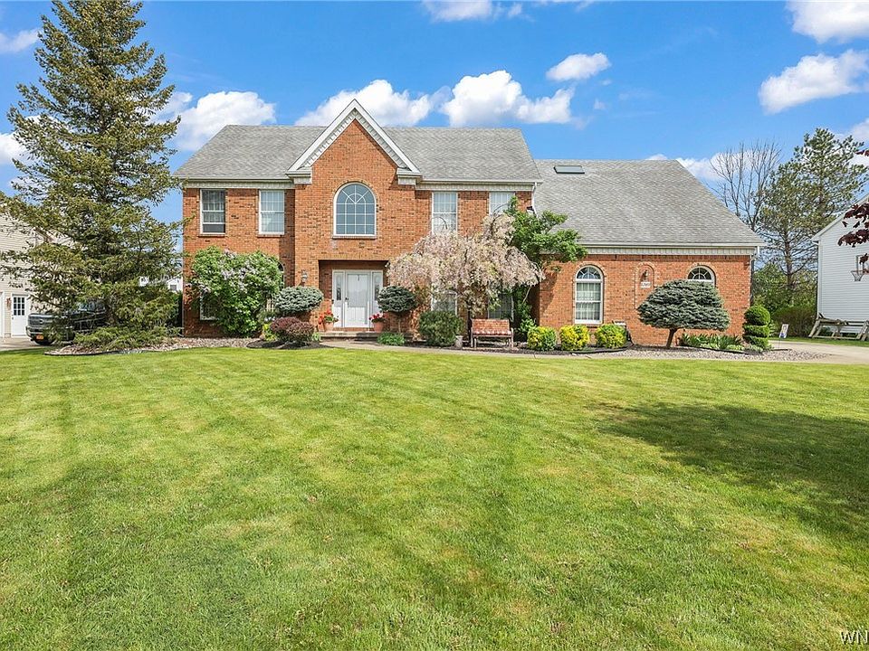 1st image of 6389 Cloverleaf Cir