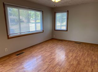 4006 Vinton St, Omaha, NE 68105