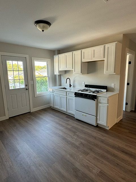 1st image of 171 Lincoln Ave Floor 2