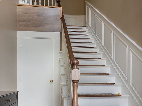 Entrance/Foyer>