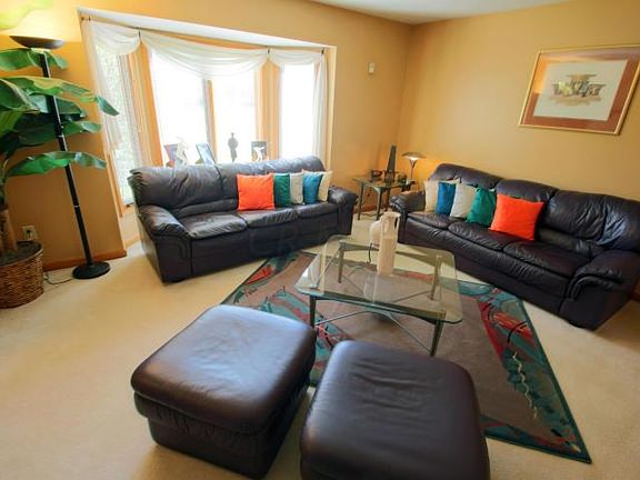 5th image of 12685 Bentley Dr NW
